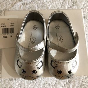 New Marc Jacobs baby shoes sz 19